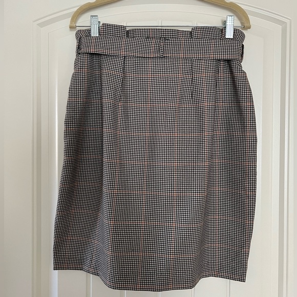 H&M Pencil Skirt with Tie Belt at Waist - Picture 3 of 4